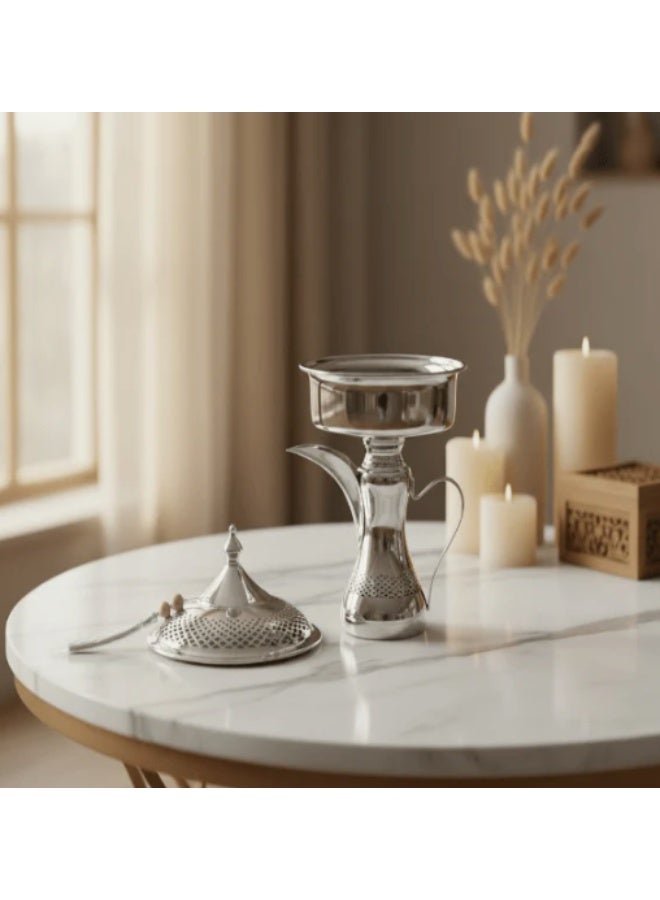 أي كي دي سي وعاء حلوى معدني بقاعدة على طراز الدلة من AKDC - طلاء فضي فاخر، وعاء تقديم عربي كبير مزخرف، 35 سم - Image 3